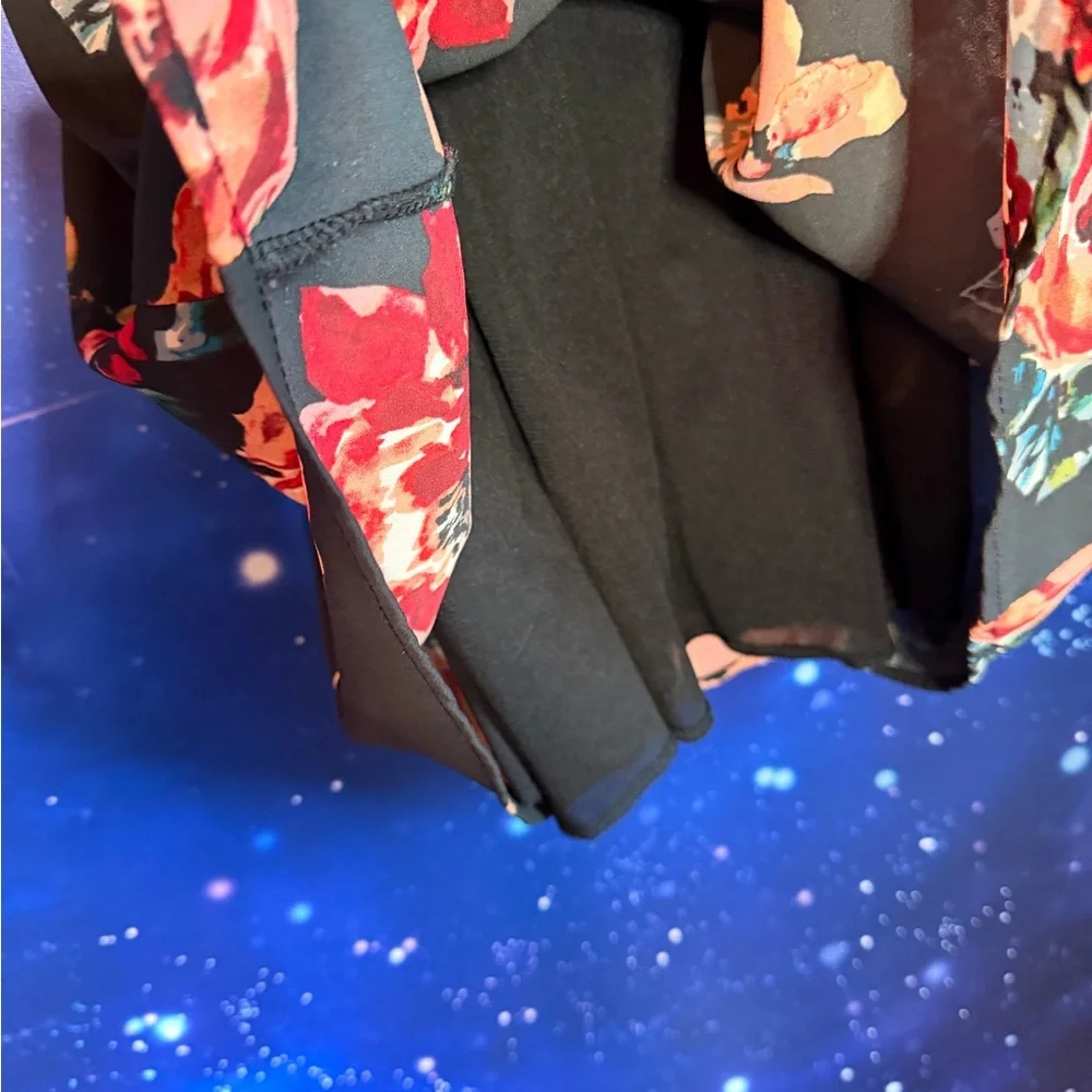 Le Lis Black Dress with Red Floral Design - Picture 3 of 4